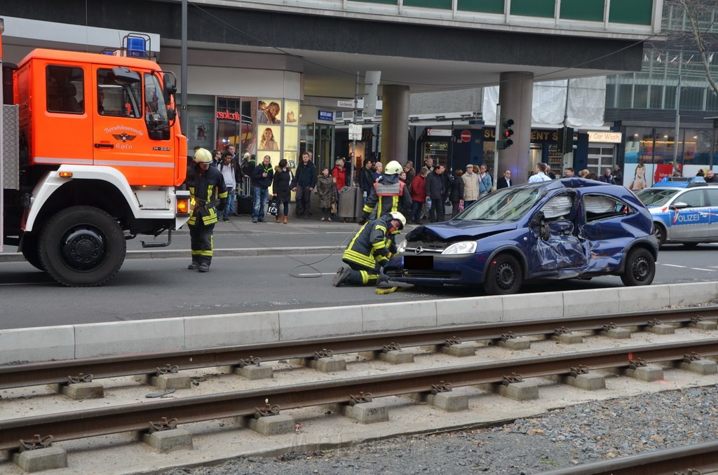 VU PKW Strab Koeln Mitte Pipinenstr Hohestr P095.JPG - Miklos Laubert